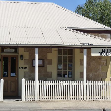 Coonawarra Motor Lodge Пенола Екстериор снимка