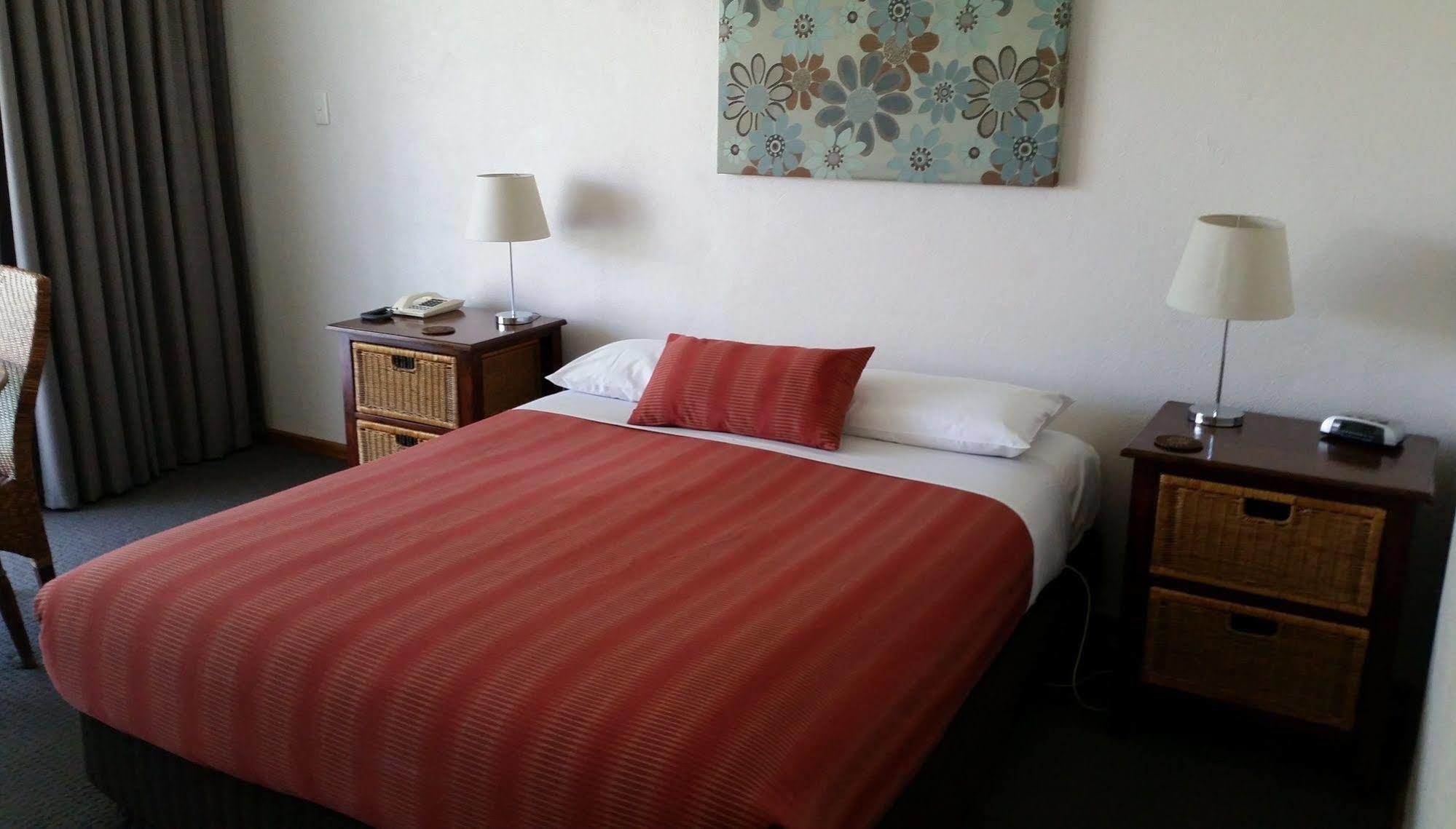 Coonawarra Motor Lodge Пенола Екстериор снимка