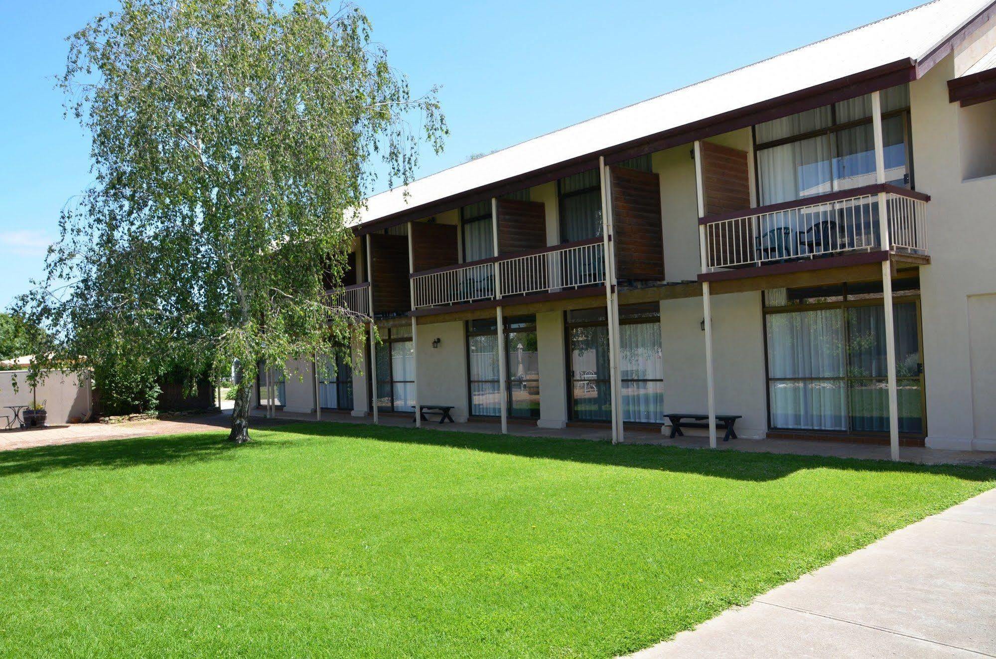 Coonawarra Motor Lodge Пенола Екстериор снимка
